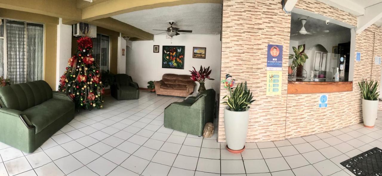 קפוס Hotel Malinche מראה חיצוני תמונה